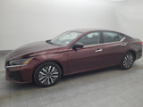 Used 2024 Nissan Altima 2.5 SV image 2