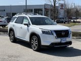 New 2025 Nissan Pathfinder Platinum image 3