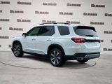 New 2025 Honda Pilot Touring image 3