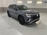 New 2025 Volkswagen Atlas Peak Edition SE image 4