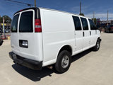Used 2017 Chevrolet Express 3500 image 4