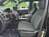 New 2025 RAM 1500 4x4 Crew Cab image 3