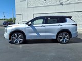 New 2025 Mitsubishi Outlander SEL image 2