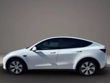 Used 2021 Tesla Model Y Long Range image 2