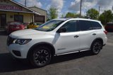 Used 2020 Nissan Pathfinder SL image 2