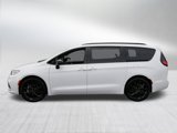 Certified 2024 Chrysler Pacifica Touring-L w/ S Appearance Package image 4