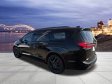 New 2026 Chrysler Pacifica Limited w/ Uconnect Theater Family Group image 3