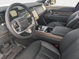 New 2025 Land Rover Range Rover SE image 3