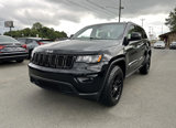 Used 2019 Jeep Grand Cherokee Laredo image 3