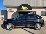 Used 2024 Ford Edge SEL image 2