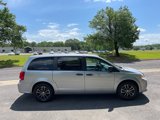 Used 2020 Dodge Grand Caravan SE image 6