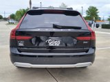 Used 2025 Volvo V90 B6 Cross Country Ultra image 5