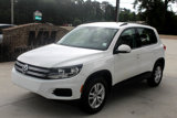 Used 2017 Volkswagen Tiguan S image 3