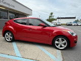 Used 2014 Hyundai Veloster image 5