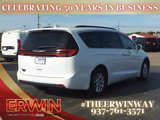 Certified 2022 Chrysler Pacifica Touring-L image 3