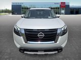 New 2025 Nissan Pathfinder Platinum image 2