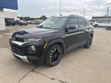 Used 2023 Chevrolet TrailBlazer LT image 2