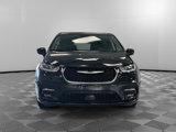 Used 2023 Chrysler Pacifica Touring-L image 3