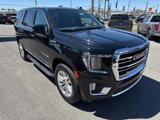 Used 2023 GMC Yukon SLT w/ SLT Premium Package image 3