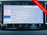 Used 2023 Chrysler Pacifica Touring-L image 6