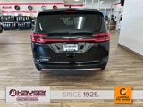 Certified 2023 Chrysler Pacifica Touring-L image 4
