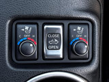 Used 2018 Nissan 370Z Touring image 3