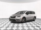 New 2025 Chrysler Pacifica Select image 2