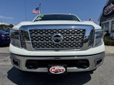 Used 2019 Nissan Titan SL image 2