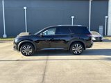 New 2025 Nissan Pathfinder Platinum w/ Cargo Package image 4