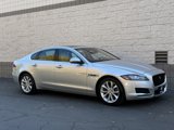 Used 2017 Jaguar XF Premium image 4