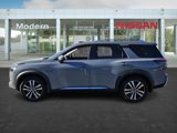 New 2025 Nissan Pathfinder Platinum image 3