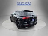 Used 2021 Volkswagen Tiguan SE R-Line image 5