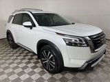 New 2025 Nissan Pathfinder Platinum image 2
