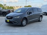 New 2025 Chrysler Pacifica Select image 4