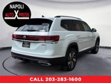 Used 2024 Volkswagen Atlas SE image 3
