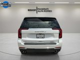 Used 2025 GMC Yukon Denali w/ Advanced Technology Package image 4