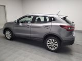 Used 2020 Nissan Rogue Sport SV image 3