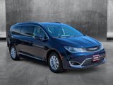 Used 2018 Chrysler Pacifica Touring-L w/ Advanced Safetytec Group image 3