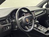 Certified 2024 Porsche Macan image 4
