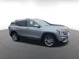 Used 2024 GMC Terrain SLT image 2