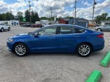 Used 2017 Ford Fusion SE w/ Fusion SE Technology Package image 4