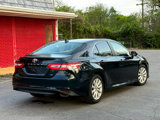 Used 2020 Toyota Camry LE image 4