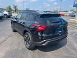 New 2025 Chevrolet Trax RS w/ Sunroof Package image 3