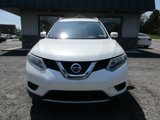 Used 2016 Nissan Rogue SV w/ SV Premium Package image 3