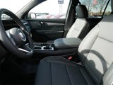 New 2025 Buick Enclave Preferred w/ Power Package image 5