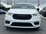 New 2026 Chrysler Pacifica Limited image 2