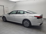 Used 2024 Nissan Altima 2.5 SV image 3