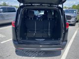 New 2025 Chrysler Pacifica Select image 5
