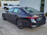 New 2025 BMW 550e xDrive w/ Premium Package image 6