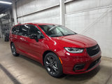 New 2026 Chrysler Pacifica Select image 3